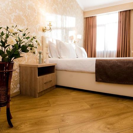 Dat Exx Apartments Tbilisi Bagian luar foto
