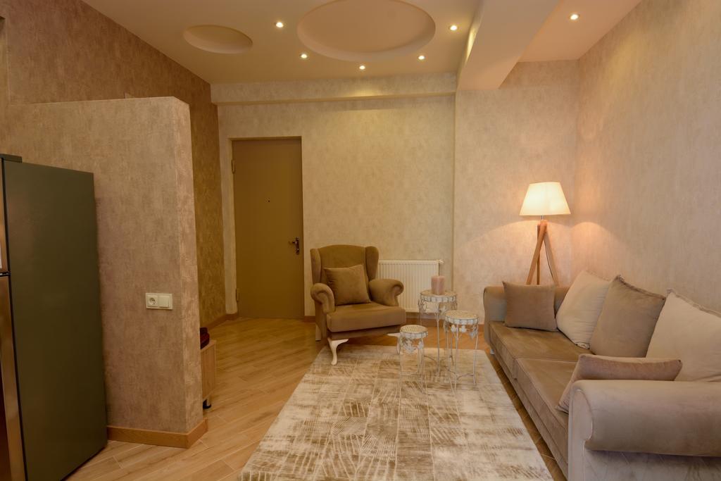 Dat Exx Apartments Tbilisi Bagian luar foto