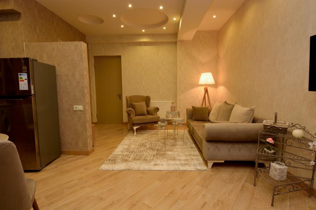Dat Exx Apartments Tbilisi Bagian luar foto